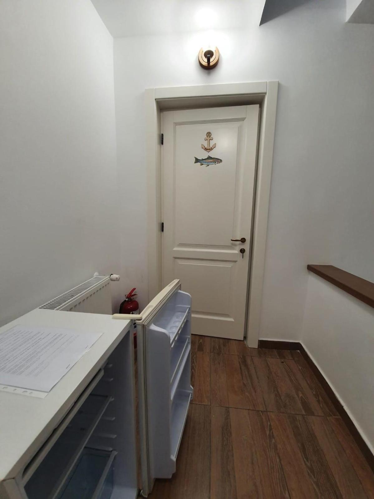 Pensiunea Iasmina Si Pescarul Călimăneşti Eksteriør bilde